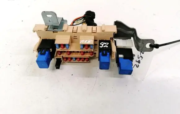 Nissan Note (E11) Fuse box set