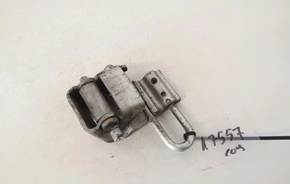 Audi A6 S6 C6 4F Rear door lower hinge 8e0833411