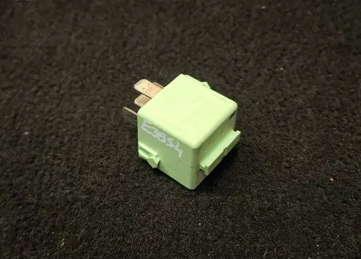 BMW 5 E39 Other relay 23134J59X312 8373700 6136