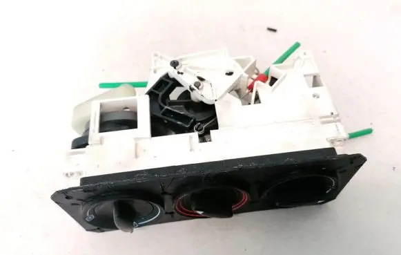 Audi A4 S4 B5 8D Climate control unit