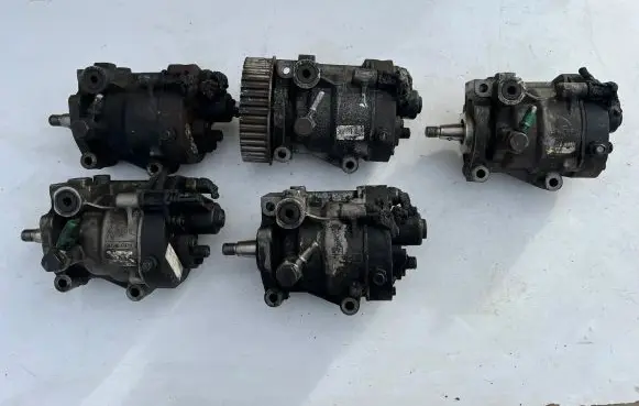 Nissan NV300 Fuel injection high pressure pump