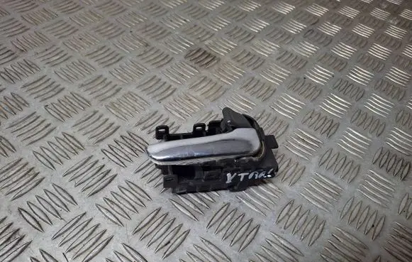 Nissan X-Trail T30 Loading door interior handle 
