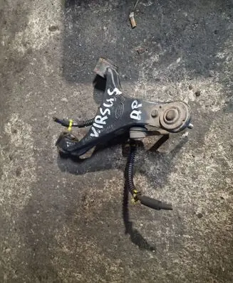 Land Rover Range Rover Sport L320 Front lower control arm/wishbone RBJ500840