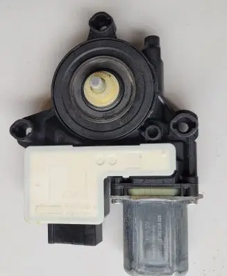 Skoda Kamiq Front door window regulator motor 2Q2959406B S0005 1900054109