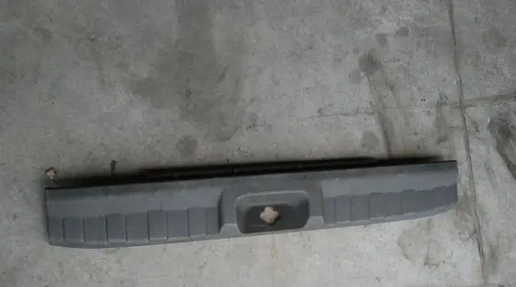 Nissan Pathfinder R51 Rear sill trim cover 128KW
