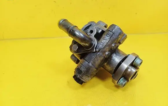 Audi A3 S3 8L Power steering pump 1J0422154B