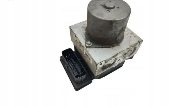Volkswagen PASSAT Master brake cylinder 3AA614109N