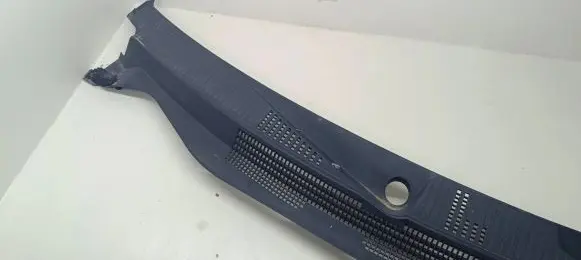 Dodge Caliber Wiper trim 05303815AF 3495L