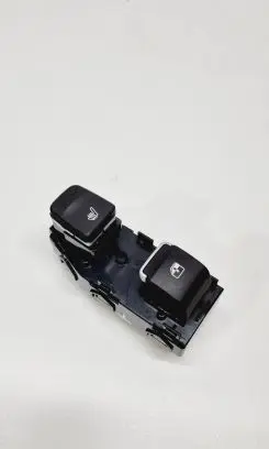 Hyundai Santa Fe Electric window control switch 93581S1100SST