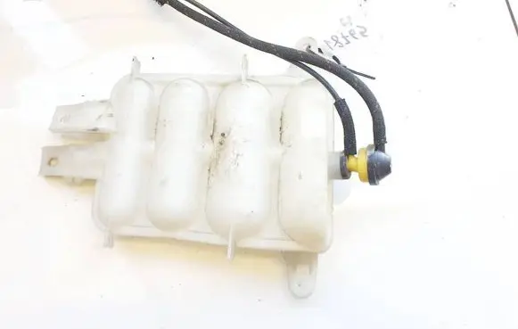 Vacuum air tank