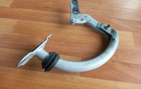 BMW 7 E65 E66 Tailgate/trunk/boot hinge 8240340 41628240340 41627175308