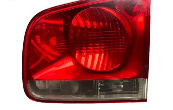 Volkswagen Touareg I Rear/tail lights 28268003