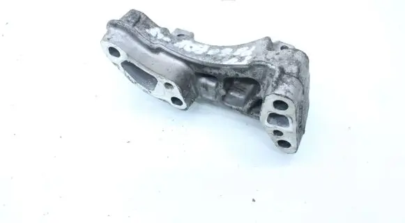 Peugeot 508 Engine mounting bracket 9688615780