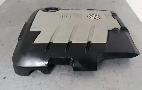 Volkswagen Golf Plus Engine cover (trim) 03L103925AM