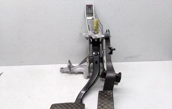 Audi A6 S6 C5 4B Pedal assembly 8D1721117D 8D1721506 8D1723140