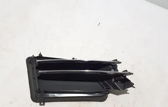 Tesla Model S Front bumper lower grill 1058007
