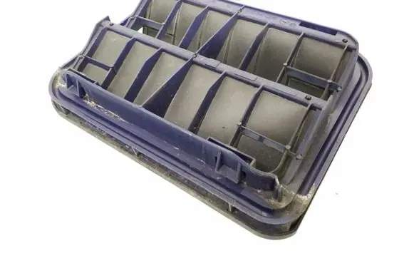 Citroen C5 Quarter panel pressure vent 9653401280