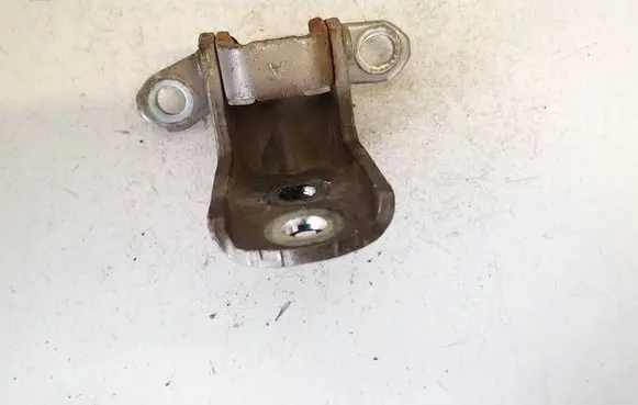 Nissan Note (E11) Rear door lower hinge