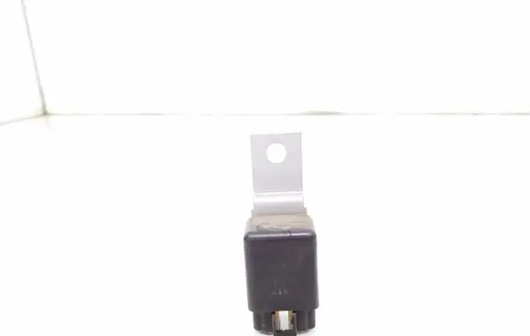 Mitsubishi Pajero Sport I Other relay