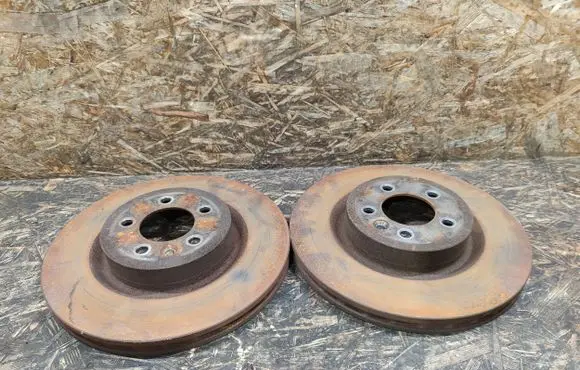 Land Rover Discovery 4 - LR4 Front brake disc