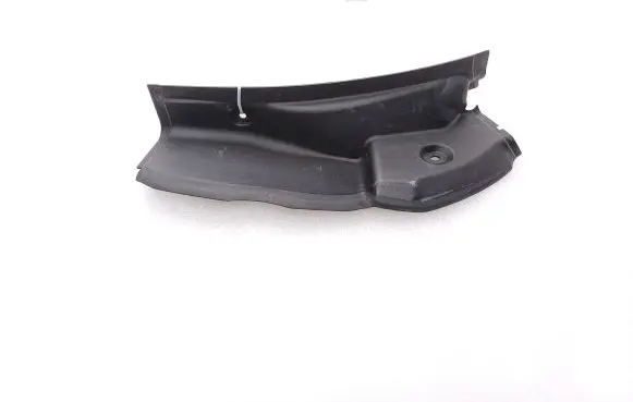 Trunk/boot sill cover protection