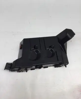 Ford Transit Courier Front bumper mounting bracket ET7617D958