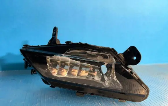 Opel Astra K Front fog light 39217863 662588537