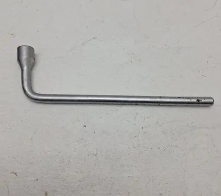 Mercedes-Benz C W203 Wheel nut wrench 1205810246