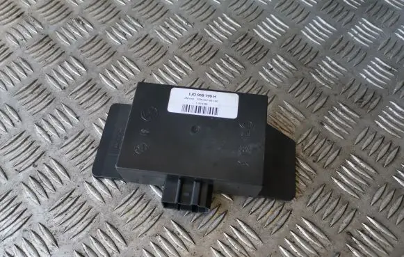 Volkswagen Golf IV Comfort/convenience module 1J0959799H