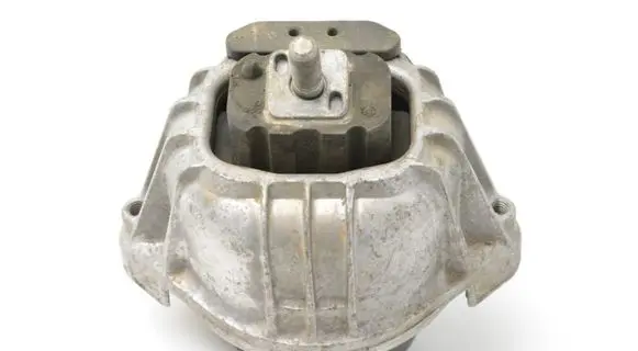 BMW 3 E90 E91 Engine mount bracket 6773742