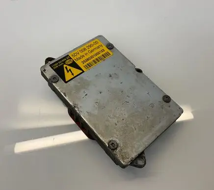Mercedes-Benz E W211 Headlight ballast module Xenon 5DV00829000 1100VDCC85V 25380301000152