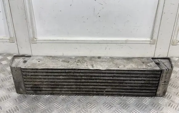 BMW 7 E65 E66 Intercooler radiator 7790846 A8632