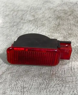 Volkswagen PASSAT B5 Other interior light 3b0947415b