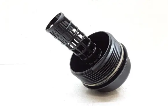 Volvo XC90 Oil filter cover 