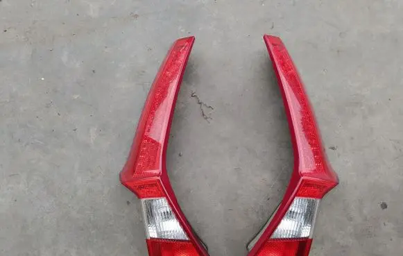 Volvo V70 Tailgate rear/tail lights