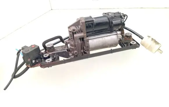 BMW 5 E60 E61 Air suspension compressor/pump 6785505