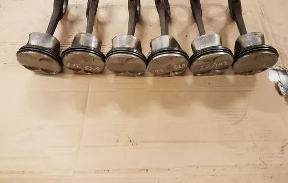BMW 3 E90 E91 Piston with connecting rod 