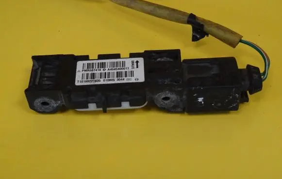 Mitsubishi Colt Airbag deployment crash/impact sensor PMR587418