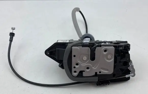 Volvo V90 Cross Country Front door lock 31440997 C57581104