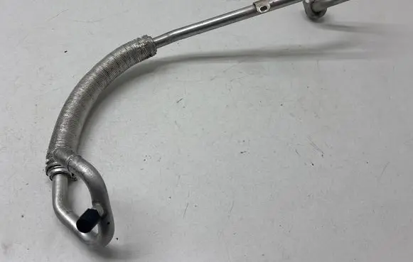 Porsche Macan (95B) Air conditioning (A/C) pipe/hose 95B260707E 95B003 AC002005280