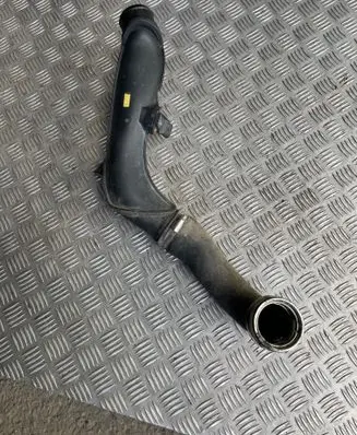 Intercooler hose/pipe