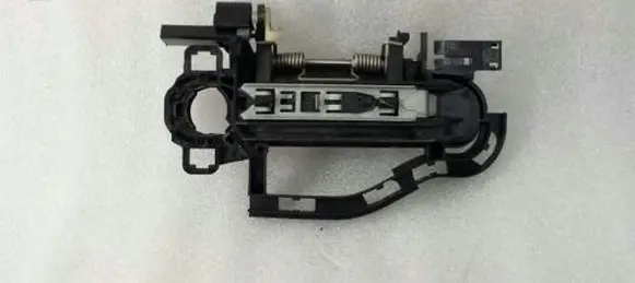Audi A6 S6 C6 4F Front door exterior handle/bracket 4F0837207