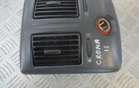 Fiat Croma Dashboard air vent grill cover trim 