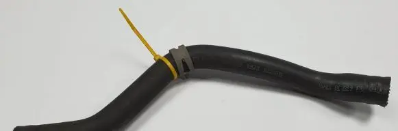 Jaguar S-Type Engine coolant pipe/hose XW438C289FB
