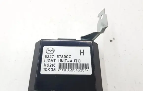 Mazda CX-7 Light module LCM E22767890C