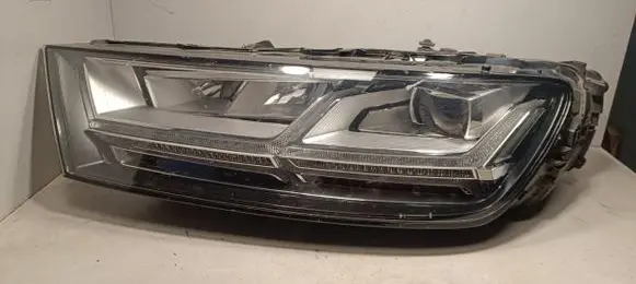Audi Q7 4M Headlight/headlamp 4M0941033