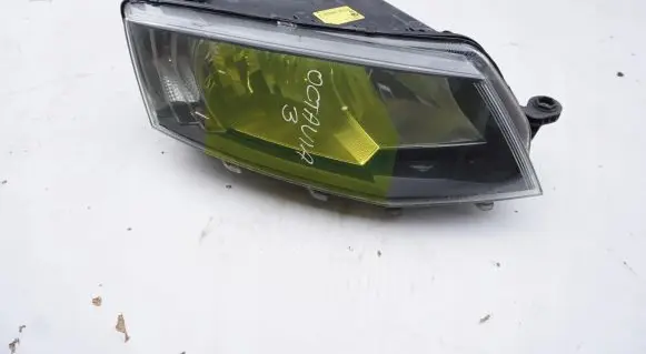 Skoda Octavia Mk3 (5E) Headlight/headlamp