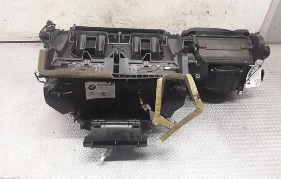 BMW 3 E90 E91 Interior heater climate box assembly 6947275