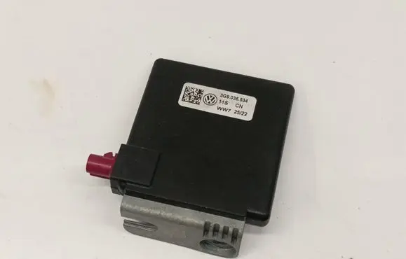 Audi Q4 Sportback e-tron Aerial antenna amplifier 3G9035534