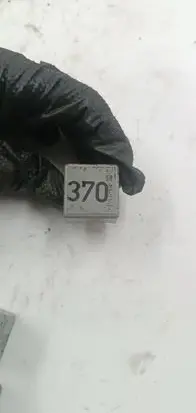 Audi A4 S4 B5 8D Other relay 8D0951253